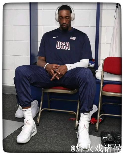 阿德巴约半场高效发挥,贡献13分9板2助1断 阿德巴约半场高效发挥,贡献13分9板2助1断