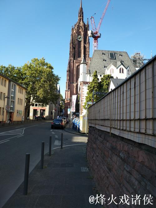 法兰克福状态平平，奥格斯堡表现起伏